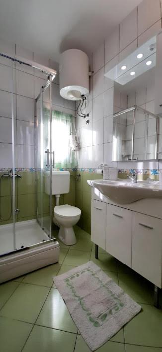 Apartment Pecarevic - A Holiday With A Stunning View Vis Bagian luar foto
