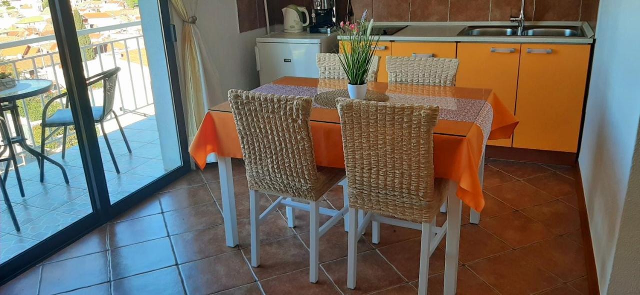 Apartment Pecarevic - A Holiday With A Stunning View Vis Bagian luar foto
