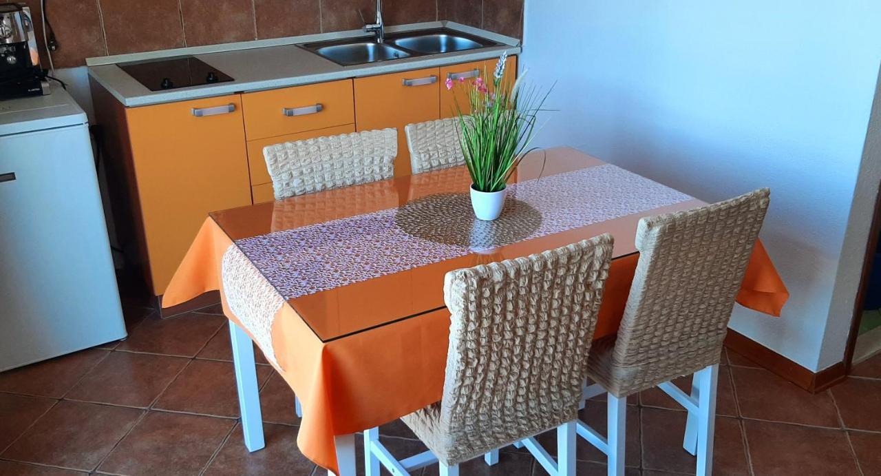 Apartment Pecarevic - A Holiday With A Stunning View Vis Bagian luar foto
