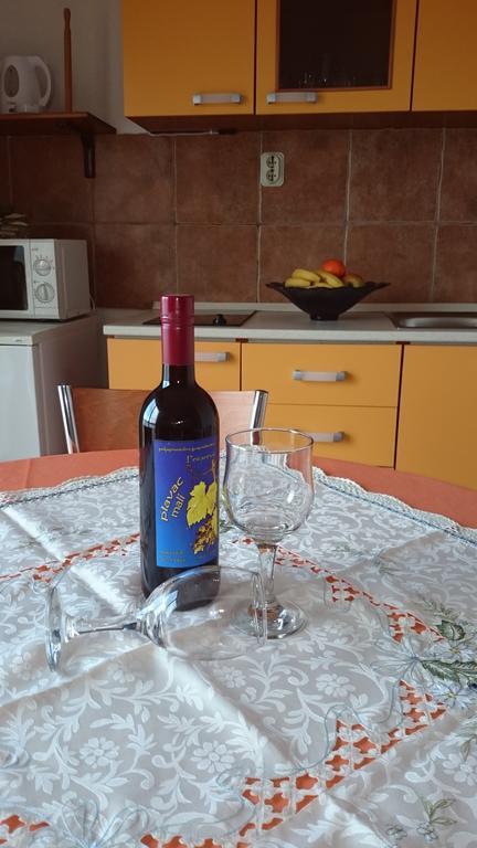 Apartment Pecarevic - A Holiday With A Stunning View Vis Bagian luar foto