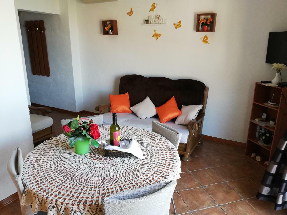 Apartment Pecarevic - A Holiday With A Stunning View Vis Bagian luar foto
