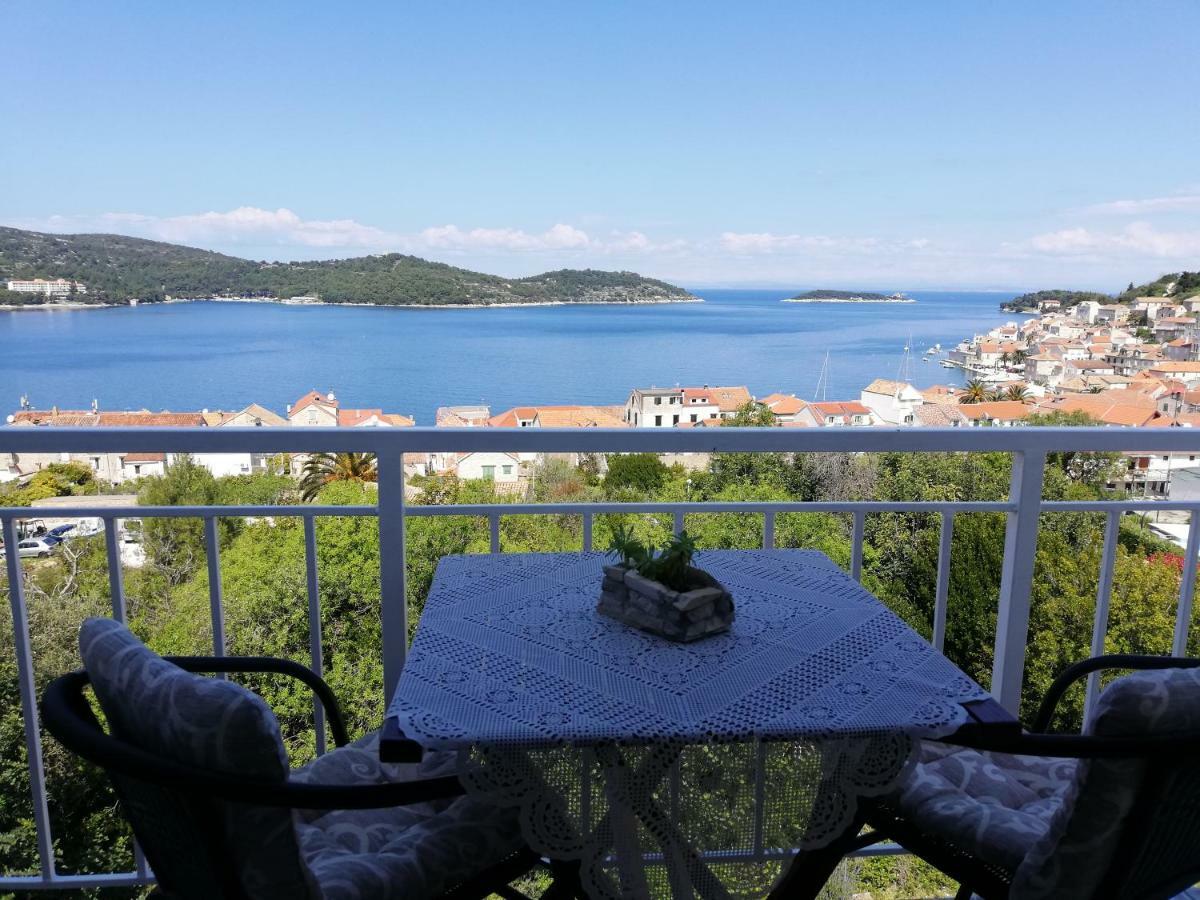 Apartment Pecarevic - A Holiday With A Stunning View Vis Bagian luar foto