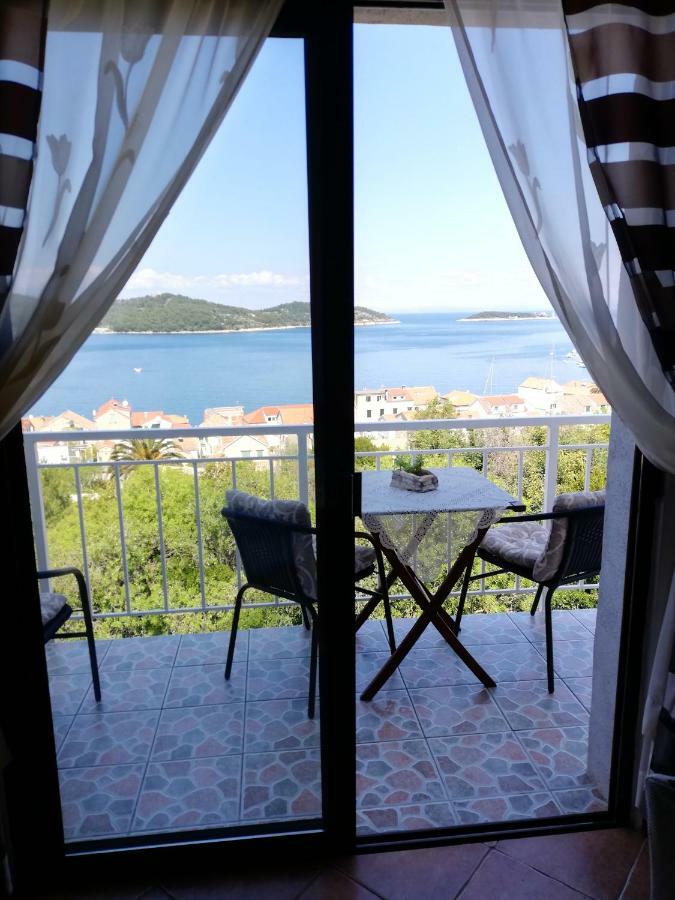 Apartment Pecarevic - A Holiday With A Stunning View Vis Bagian luar foto